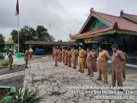 KOORDINASI RUTIN DAN APEL  PAGI HARI SENIN 24 NOVEMBER 2025 DI KALURAHAN KARANGMOJO